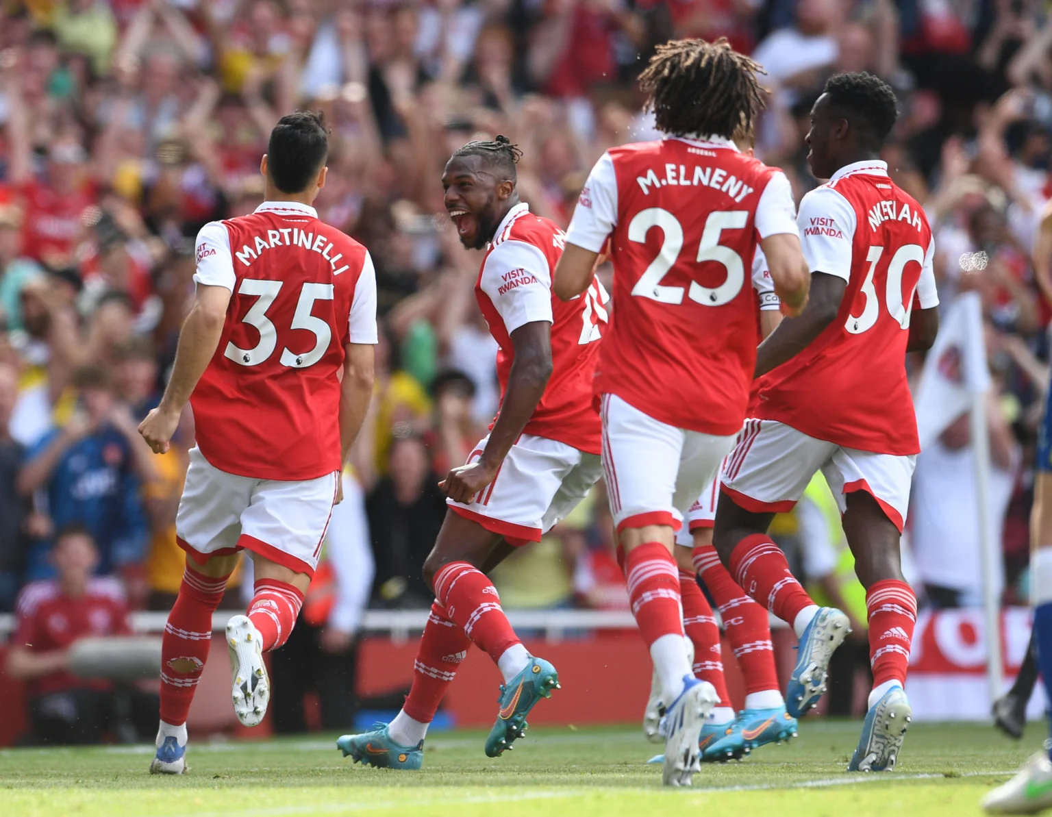 Alan Pardew says one Arsenal player was "terrific" against Everton on Sunday